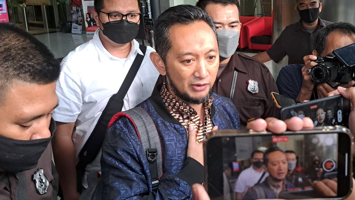 Jadi Tersangka Dugaan Gratifikasi, Kepala Bea Cukai Makassar Andhi Pramono Ditetat Ke Luar Negeri