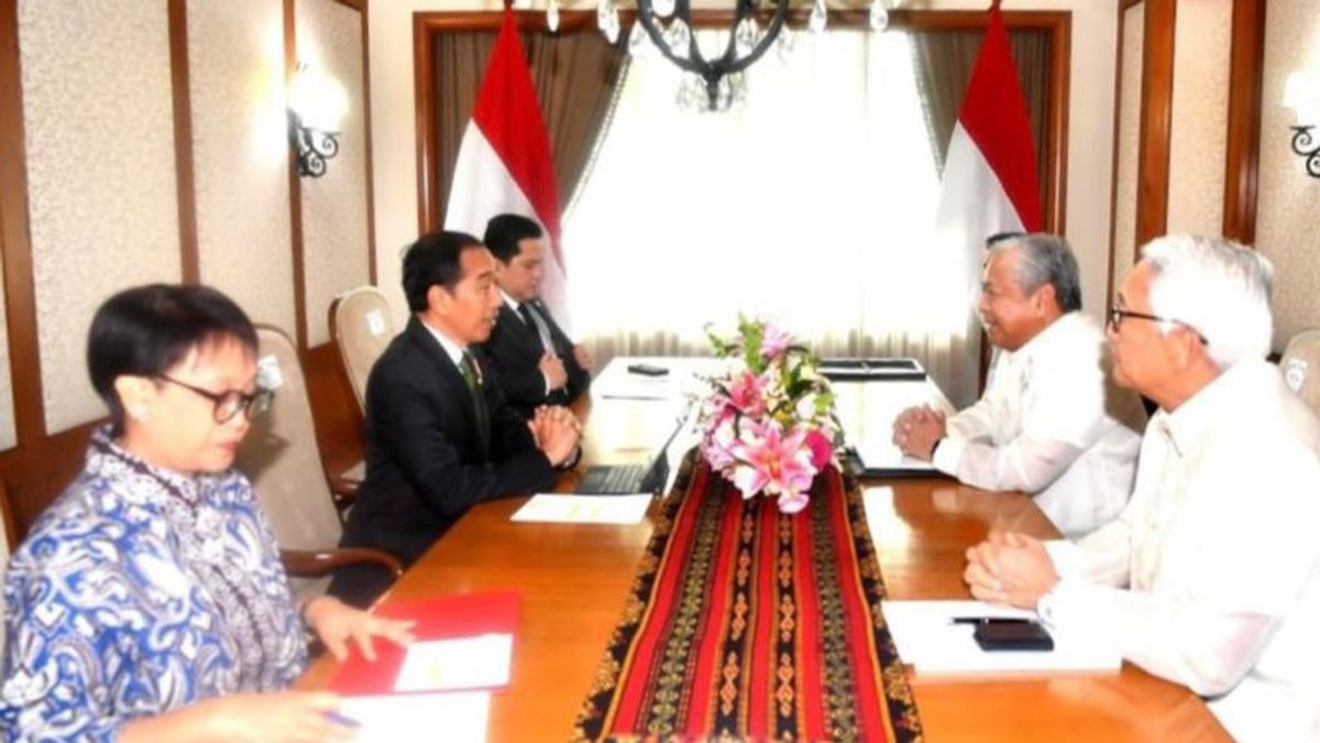 Discuss Transportation In Manila, Jokowi Appreciates PT Adhi Karya Digaet For The Philippine Commuter Project