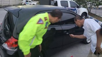 6 Hours After Action, 4 Perpetrators Who Break Into Homecomers' Cars At The Japek Toll Rest Area Were Arrested By The Police