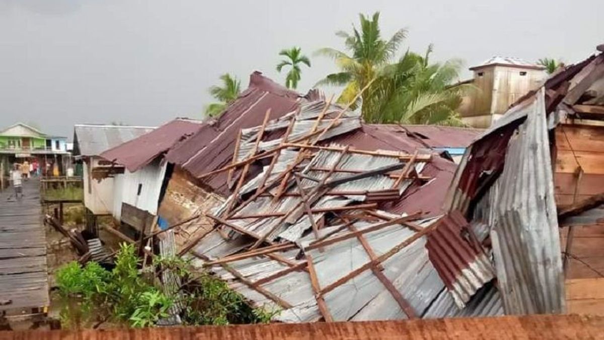 竜巻ランダタンジャブティムジャンビ、33軒の家屋が被害を受けた