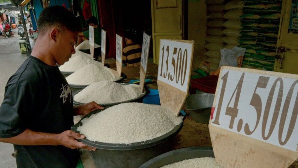 Ironique : Les paysans d'Indonésie restent pauvres au milieu du prix du riz cher