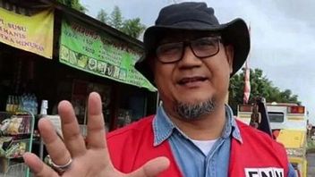 Signaler Edy Mulyadi à La Police, Denny Siregar: Nuances De Son Deg-degan, Manger Mal