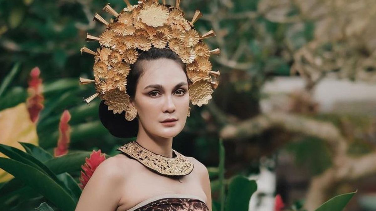 Kenapa Luna Maya Tak Segera Menikah? Ternyata Begini Penjelasannya