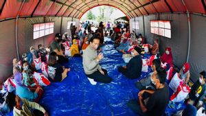 Pengungsi Erupsi Gunung Semeru Direlokasi ke Sekolah