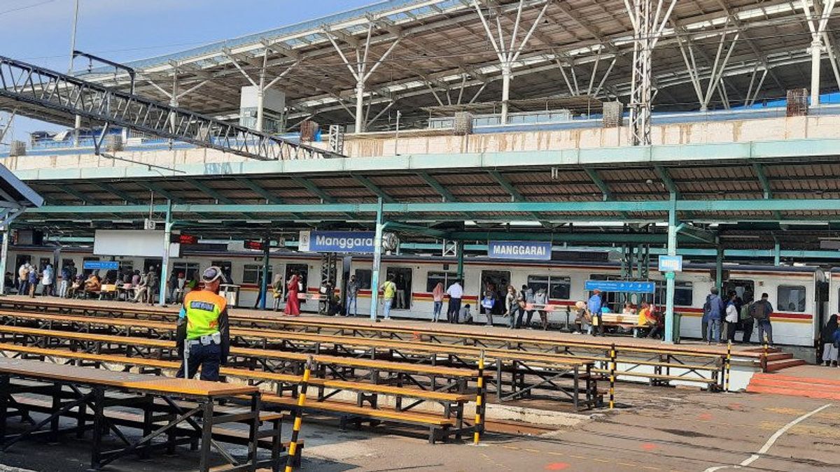 Pilar di Stasiun Manggarai Dikritik Terlalu Besar, Kemenhub: Memang Didesain untuk Tahan Gempa