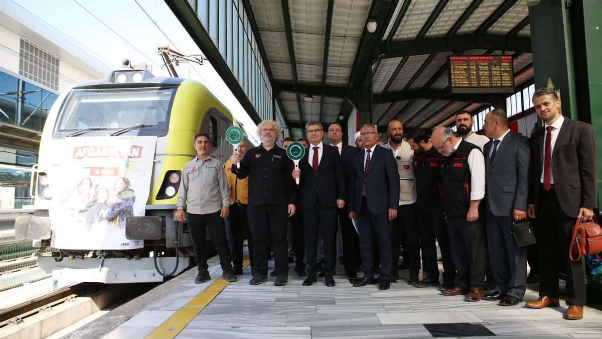 Bringing 1,500 Tons Of Aid, Kindness Train Expedition Departs From Turkey To Afghanistan