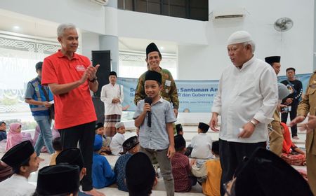 Ganjar dan Menteri PUPR Ajak Pemudik Ngabuburit di Rest Area Tol Batang Semarang