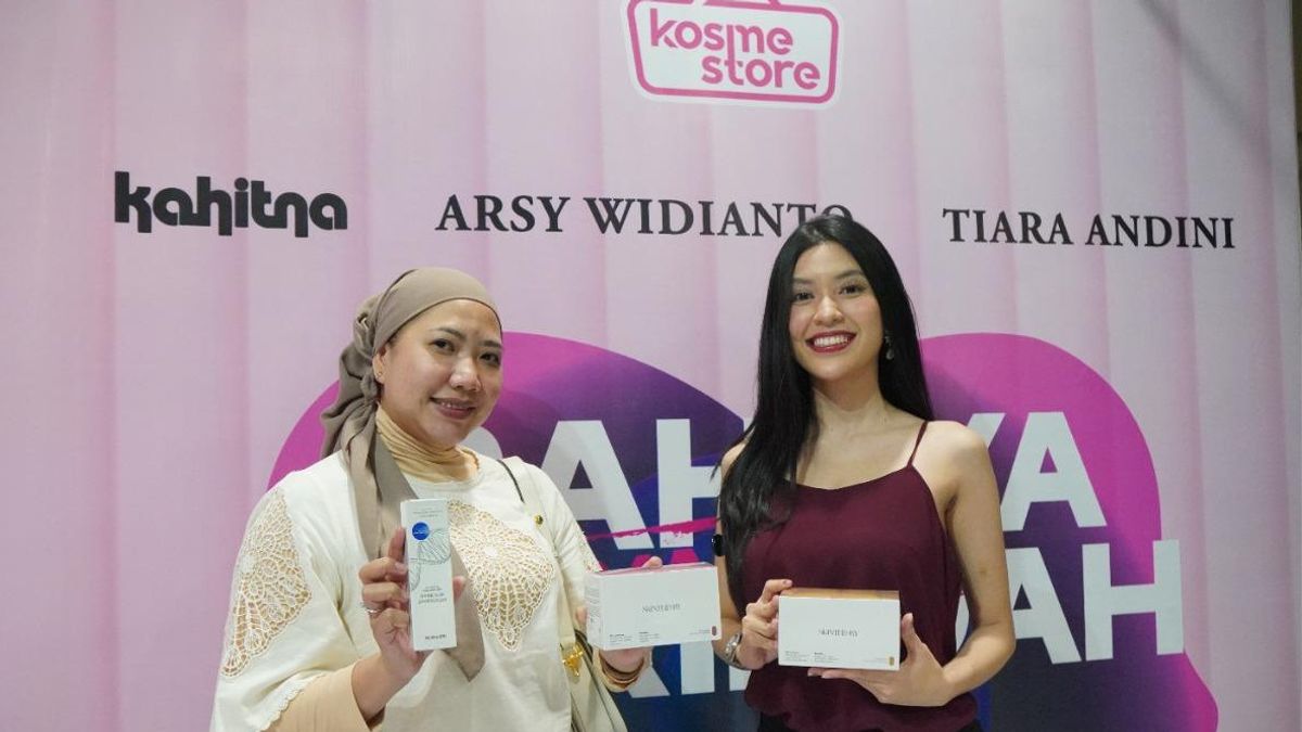 Kahitna Collaborates With Skintheory At The Danger Concert Of The Former Terindah Live Tour 2022