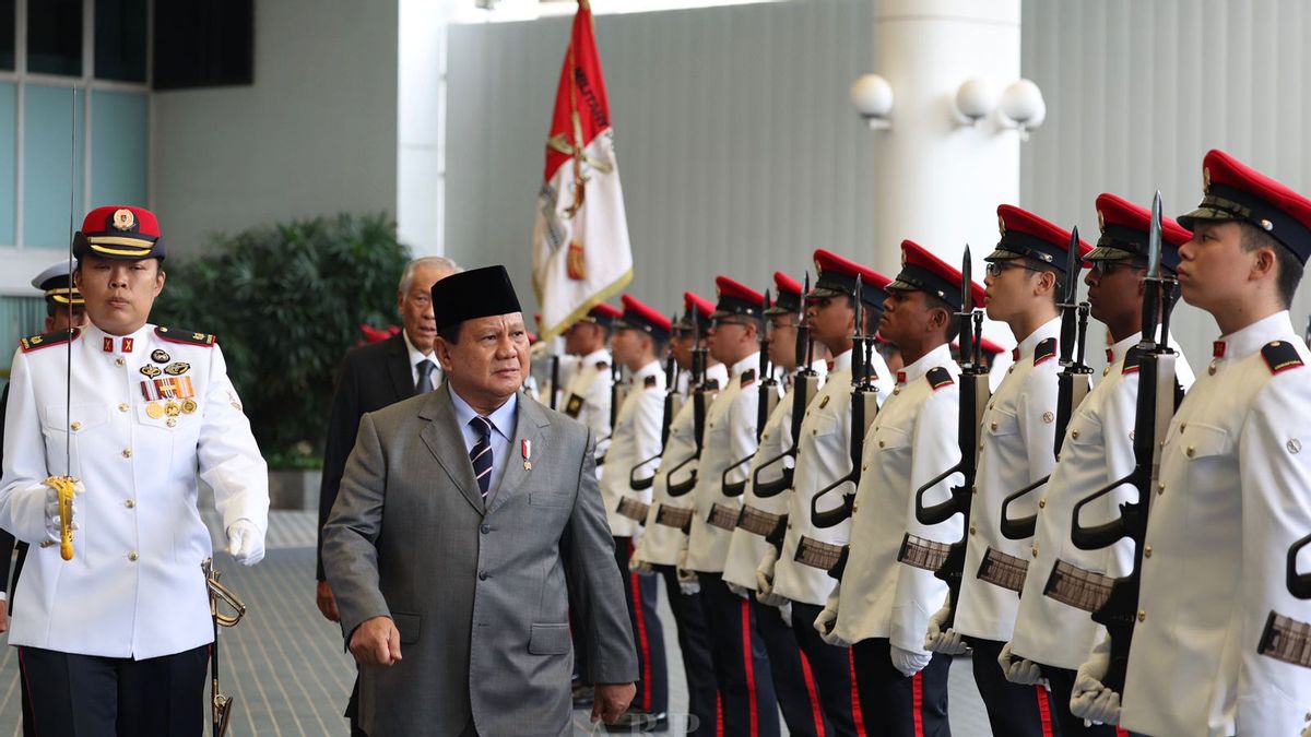 Temui Menhan Singapura, Menhan Prabowo Optimistis Peningkatan Kerja Sama Kualitas SDM Pertahanan