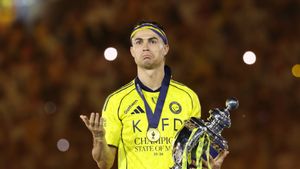 رونالدو يحقق لنجار النصر بطولة الدوري السعودي
Arabic: رونالدو يحقق لنجار النصر بطولة الدوري السعودي