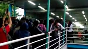Transjakarta Hentikan Sementara Rute Jak41 Akibat Aksi Penutupan Jalan oleh Sopir Angkot
