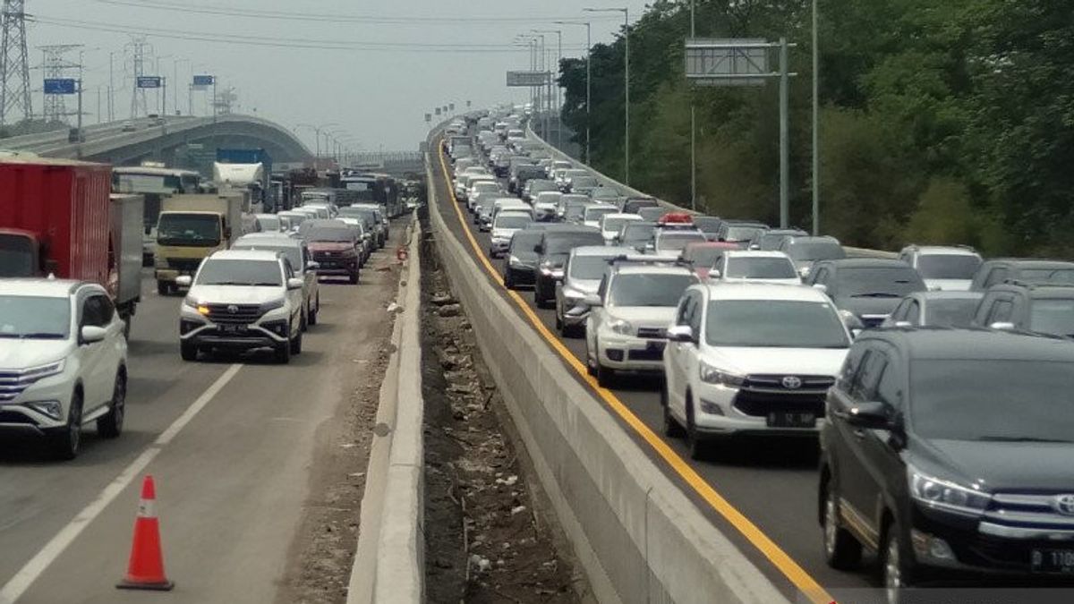 Increase! A Total Of 179,000 Vehicles Leave Jabotabek Via Toll Roads On D-7