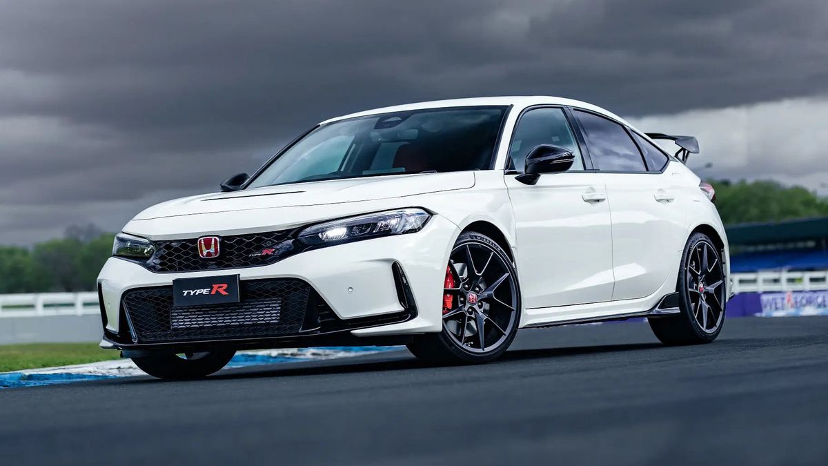 Honda Civic Type R to Get Refresh Ahead of Hybrid Transition