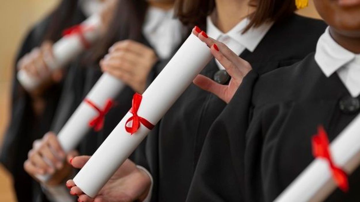 احترس من الكتابة الخاطئة! هذا هو كتابة العنوان الصحيح والمثال