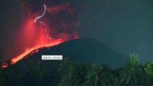 The Eruption Of Mount Ibu In Halmahera Causes Volcanic Lightning Storm
