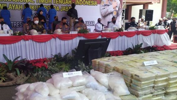 Bea Cukai Cegah Penyelundupan 1,86 Juta Ton Narkotika