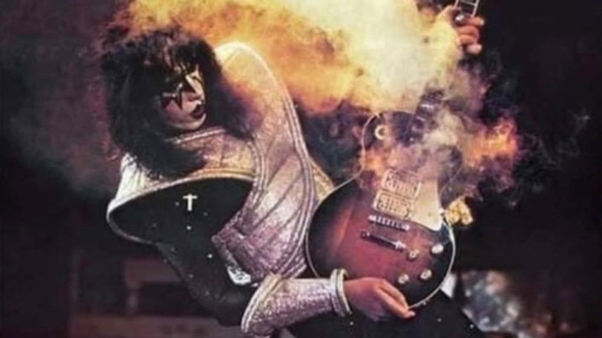 Gitar “Smoker” Warisan Ace Frehley Mencari Pemilik Baru