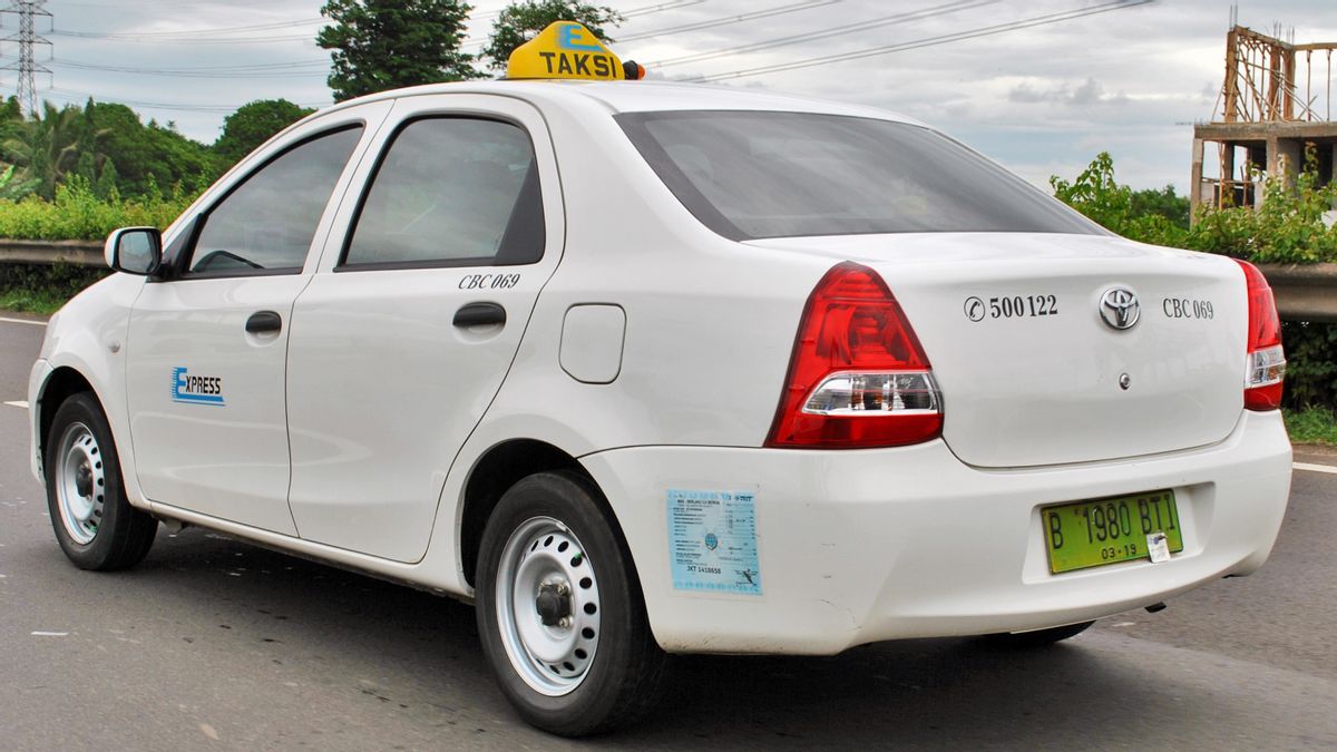 企业集团Peter Sondakh拥有的Express Taxi在2021年的收入仅为72.6亿印尼盾，但可以实现1880亿印尼盾的利润，怎么会这样？