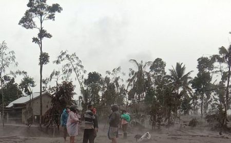 PVMBG: Erupsi Gunung Semeru dapat Menyebabkan Tsunami itu Hoaks