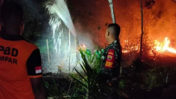 Joint Officers Fight Land Fires In Kampar