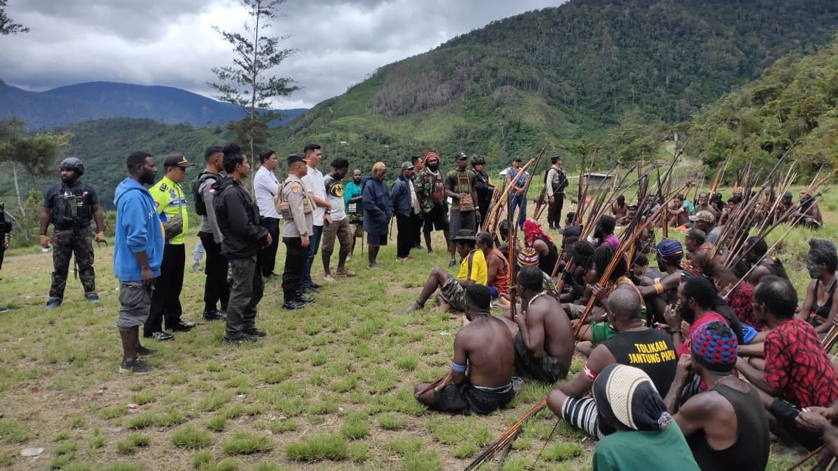 21 People Search Archery When Bentrok 2 Groups Of Residents Of Kaiga Tolikara District Papua