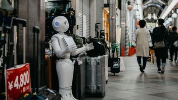 COVID-19 In South Korea: Robot Barista Starts Serving Cafe Visitors