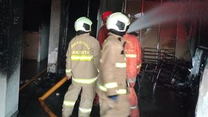 Diduga Korsleting Listrik, Ruko Samsung Service Center di Daan Mogot Ludes Terbakar