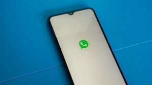 WhatsApp Mulai Uji Coba Fitur Pembuatan Wallpaper dengan AI