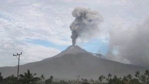 Men's Lewotobi Volcano Experienced 5 Eruptions