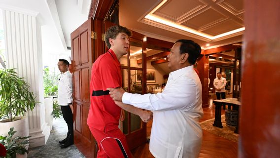 Presiden Prabowo Sambut Rombongan Timnas Sepak Bola di Kertanegara  