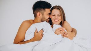 5 Cara Latihan Pernapasan supaya Berhubungan Seks Lebih Tahan Lama
