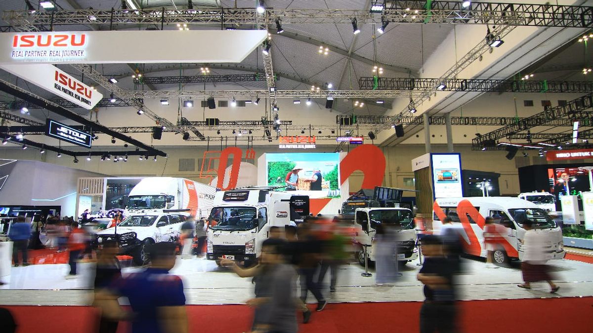 سجلت Isuzu مبيعات 634 وحدة خلال GIIAS ، هذا هو النموذج الأكثر شيوعا