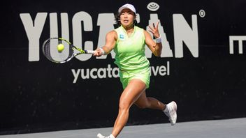 제니스 젠, 인디언 웰스 2026 경기장에 있다.