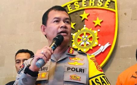 WN Ukraina di Bali Bayar Rp31 Juta Bikin KTP Indonesia, Polisi Selidiki Kongkalikong Penerbitan Kartu Identitas Bodong