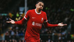 Arne Slot Tegaskan Alexander-Arnold Berkomitmen Penuh kepada Liverpool