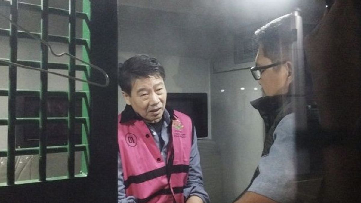사민 탄, 석탄 광산 부패 혐의 사건에서 검찰에 체포
