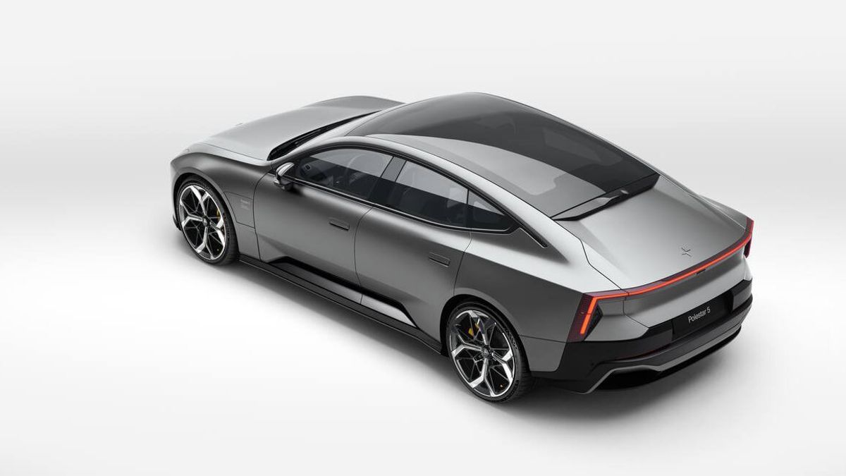 羽毛球旗舰Polestar 5 电动轿车以优雅的设计和超级跑车性能正式首次亮相