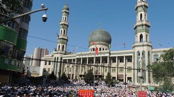 中国のイスラム教徒のイード:満員のモスク、寄付が流れ、伝統は守られる