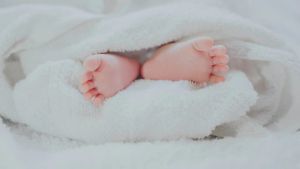 gaspillage d’un bébé à Banjarmasin arrêté après la découverte d’un sang à la maison, le motif de la honte d’être enceinte non mariée