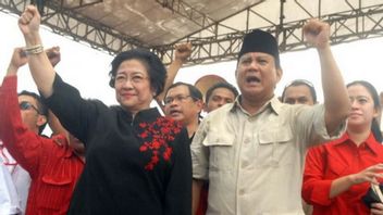 Megawati : L'adversaire du candidat au candidat au candidat au poste de candidature au candidat au poste de candidature