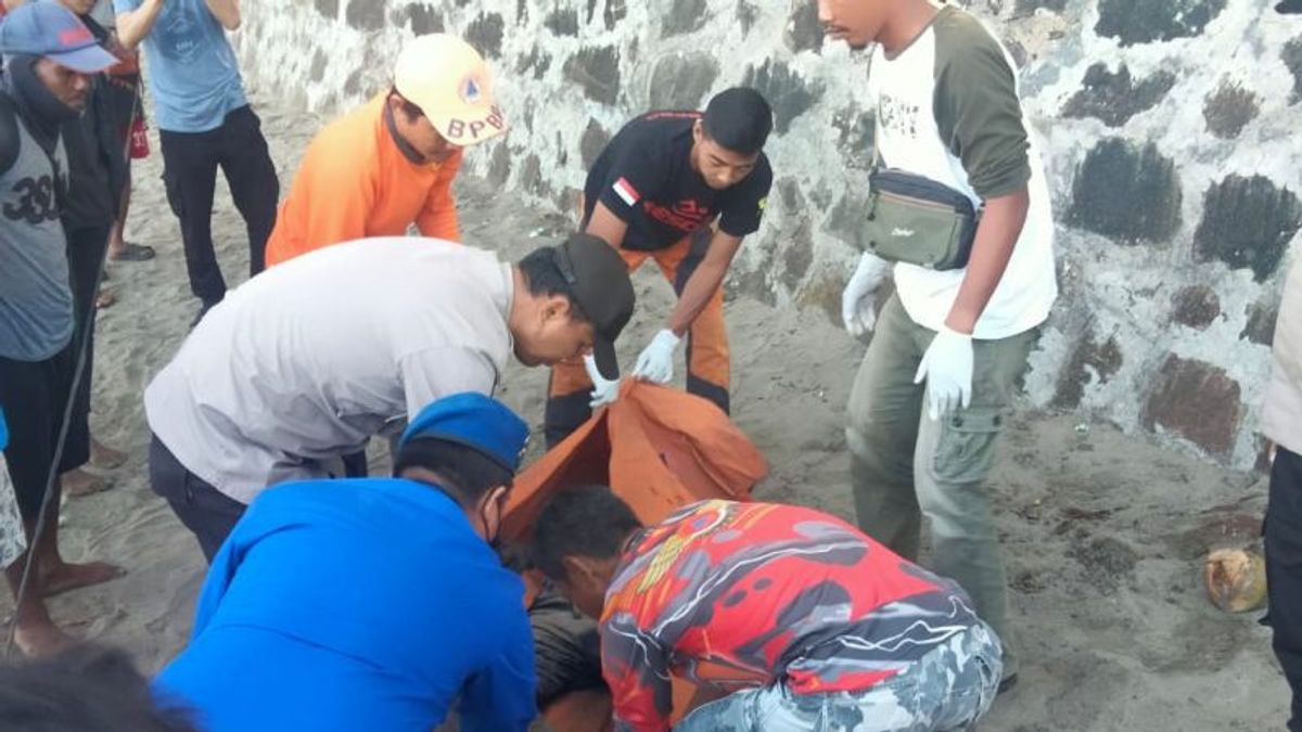 سيرانغ - جثة رجل مصاب بجرح في رقبة كانان على شاطئ 88 سيرانغ ، تحقق الشرطة في هويته وسبب الوفاة