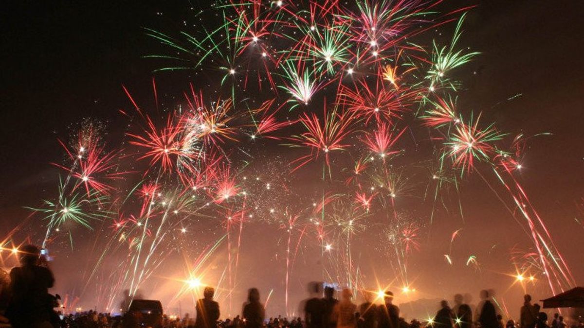 تابع DKI جاكرتا ، حكومة مدينة جنوب تانجيرانج تحظر الألعاب النارية ليلة رأس السنة الجديدة 2023