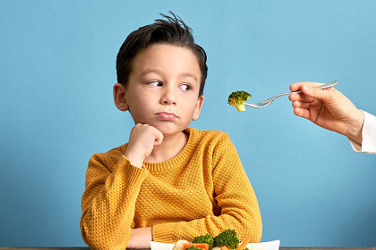 あなたの子供が不平を言うのが好きなら、それに対処する5つの方法を理解してください