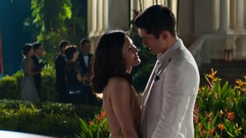 Crazy Rich Asians 狂犬病 系列演讲总监, 即将制作