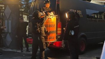 警察:ロンボク島中部で発見された手榴弾はまだ活動的です