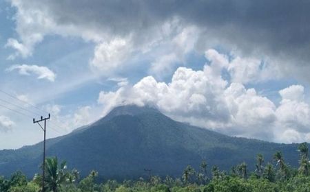 Status Gunung Lewotobi Laki-laki di Flores Timur Turun ke Level Siaga