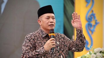 Ajak Gen Z joue un rôle pour apporter des coptes rouges et blanches plus modernes