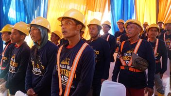 Brantas Abipraya Supports the Certification of 300 Construction Workers on the Lampung People's School Project