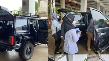 PK Segera拍卖2辆前Walkot Bekasi Rahmat Effendi吉普车