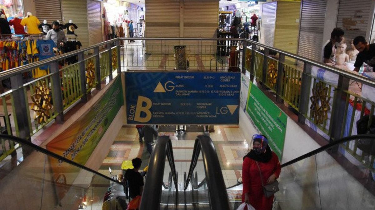 Beware Of Shopping At Tanah Abang Market, Beware Of Thieves With Sliding Bag Mode